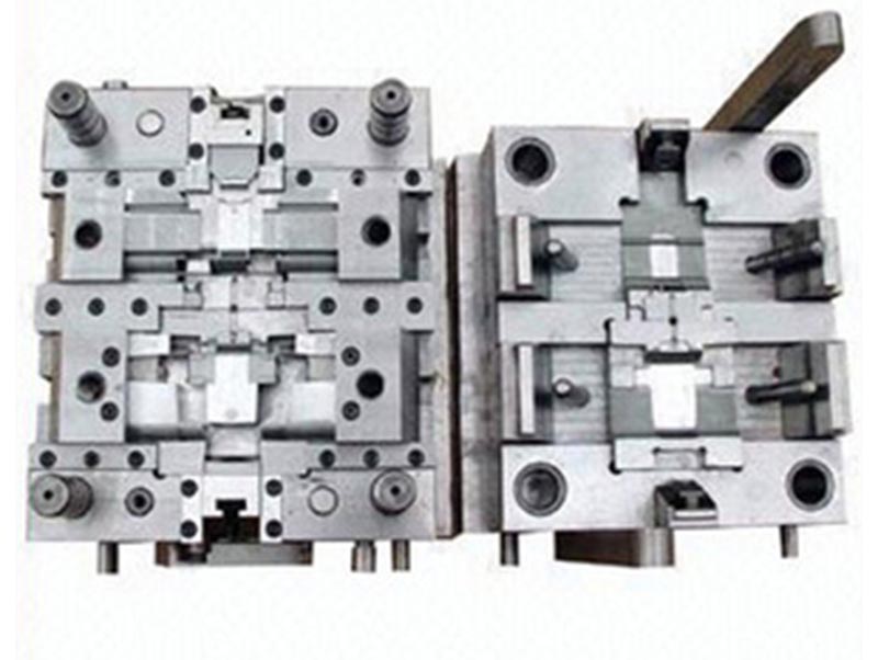嘉黎精密塑料模-07